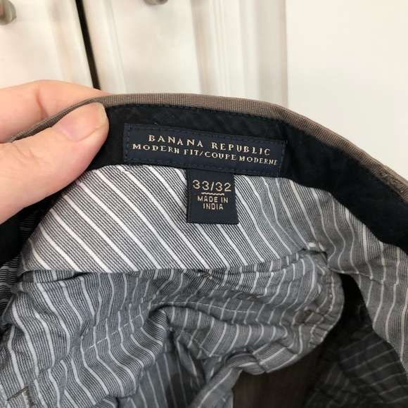 Banana Republic menโs Modern fit khaki pants - Picture 7 of 8